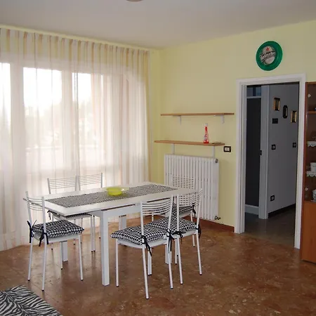 Condominio Tamina דירה