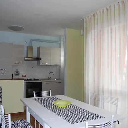Condominio Tamina דירה ביביונה